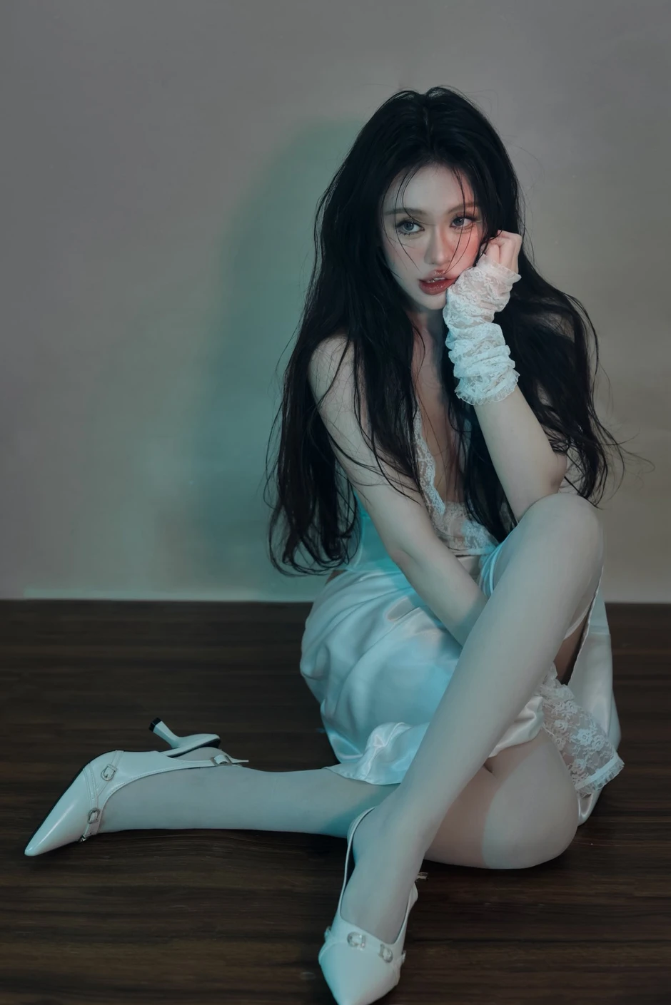 Chụp studio đầy ấn tượng, hot girl "gây mê" với visual đầy khí chất Chụp studio đầy ấn tượng, hot girl "gây mê" với visual đầy khí chất