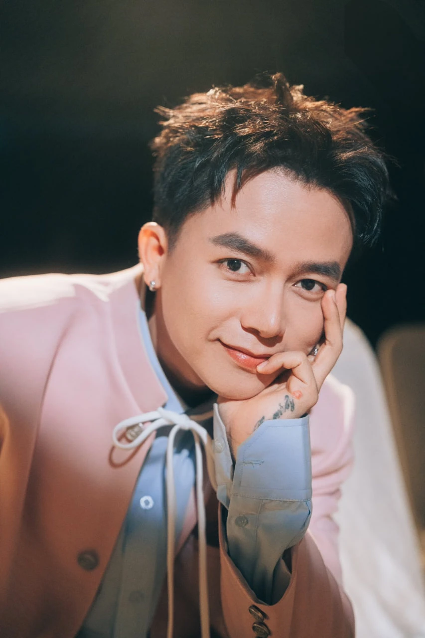Clip khó tin của nhạc sĩ đắt show nhất Việt Nam Clip khó tin của nhạc sĩ đắt show nhất Việt Nam