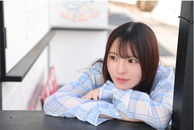 Cố để thành idol mãi không nổi tiếng, cô nàng chuyển hướng thành hot girl gợi cảm, muốn trở thành Yua Mikami Cố để thành idol mãi không nổi tiếng, cô nàng chuyển hướng thành hot girl gợi cảm, muốn trở thành Yua Mikami