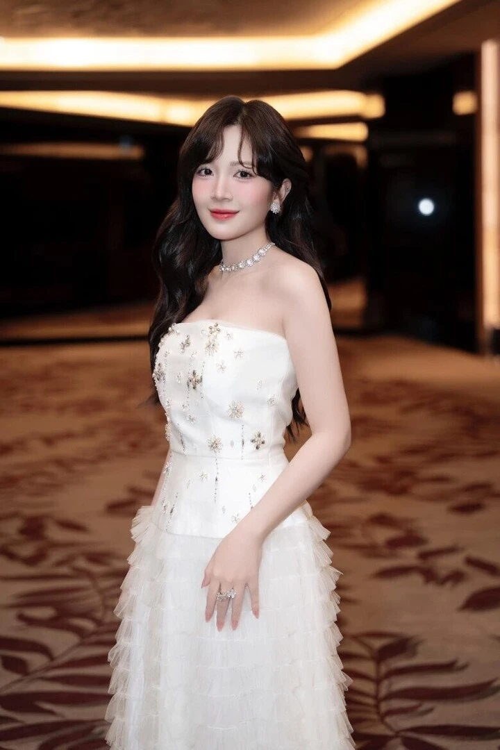 Cuộc sống của hai mỹ nhân phim giờ vàng trùng tên trên VTV Cuộc sống của hai mỹ nhân phim giờ vàng trùng tên trên VTV