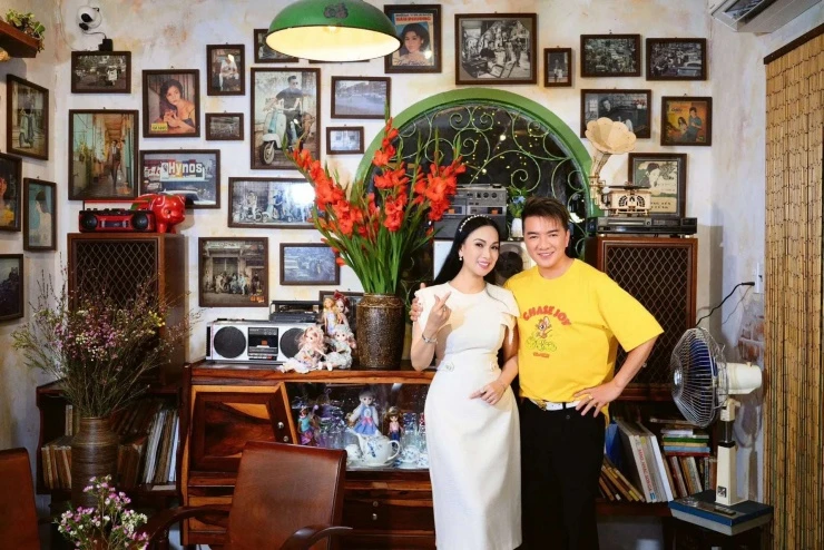 Đàm Vĩnh Hưng tậu đất xây biệt thự sau vài tháng mở quán cà phê Đàm Vĩnh Hưng tậu đất xây biệt thự sau vài tháng mở quán cà phê