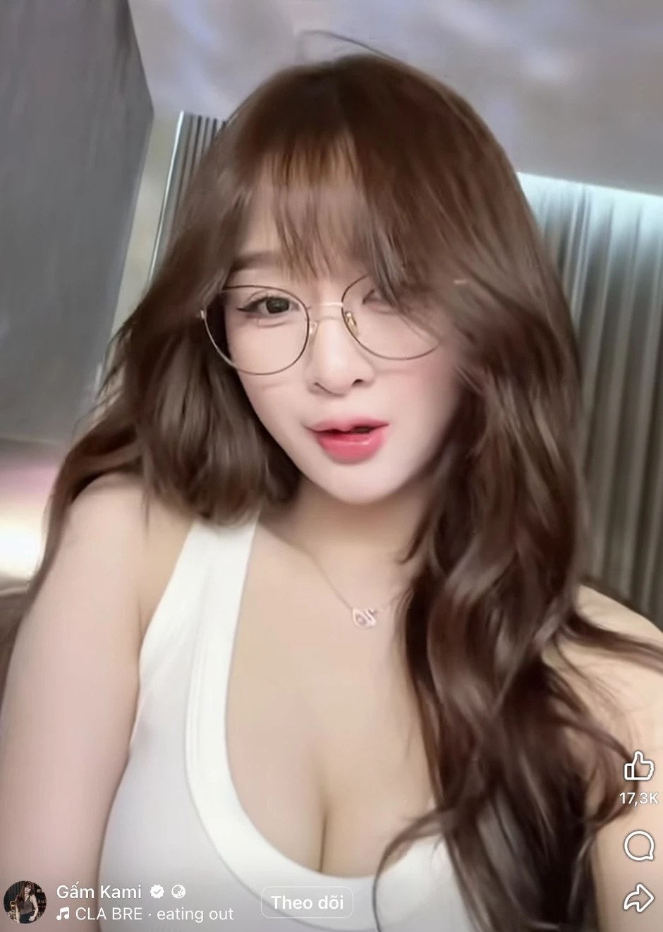 Đăng ảnh mới nhưng bị fan tràn vào đòi "trả lại Gấm Kami ngày xưa", chính chủ phản ứng thế nào? Đăng ảnh mới nhưng bị fan tràn vào đòi "trả lại Gấm Kami ngày xưa", chính chủ phản ứng thế nào?