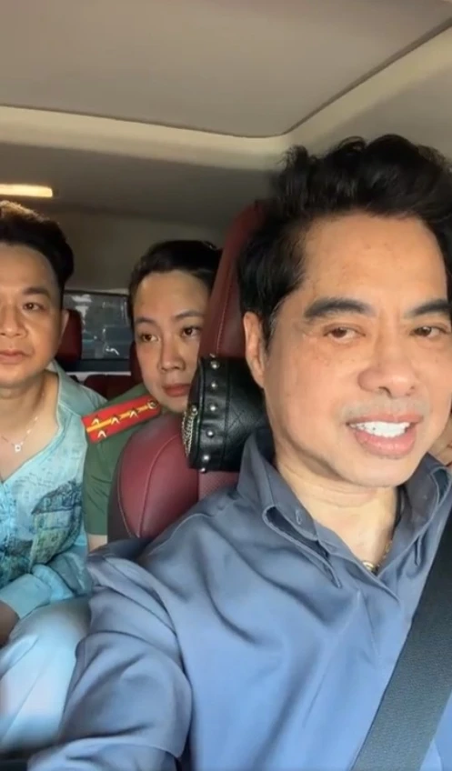 Danh ca Ngọc Sơn đi xét nghiệm ma túy