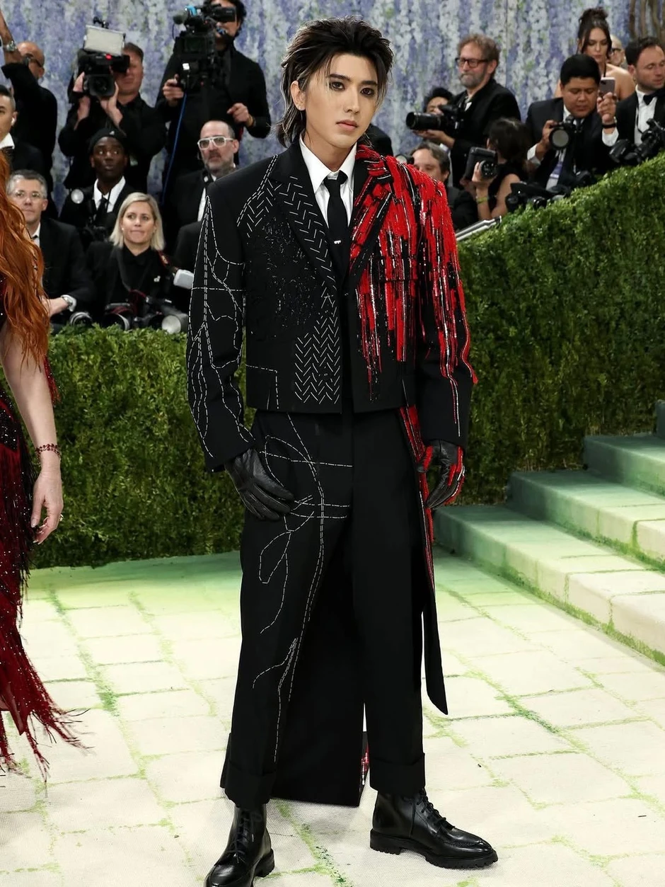 Đâu ai ngờ ở Met Gala: Lisa (BLACKPINK) đụng mặt "bạn trai tin đồn", chỉ 6 giây tương tác thôi đã đủ gây chú ý Đâu ai ngờ ở Met Gala: Lisa (BLACKPINK) đụng mặt "bạn trai tin đồn", chỉ 6 giây tương tác thôi đã đủ gây chú ý