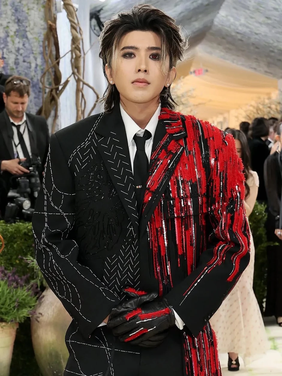 Đâu ai ngờ ở Met Gala: Lisa (BLACKPINK) đụng mặt "bạn trai tin đồn", chỉ 6 giây tương tác thôi đã đủ gây chú ý Đâu ai ngờ ở Met Gala: Lisa (BLACKPINK) đụng mặt "bạn trai tin đồn", chỉ 6 giây tương tác thôi đã đủ gây chú ý