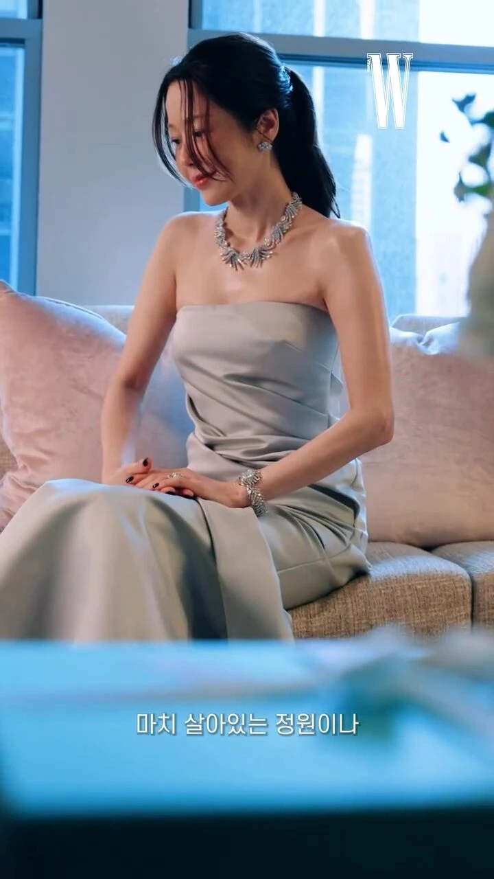 Dâu hào môn khổ nhất showbiz tiết lộ sốc: Chưa từng ăn thịt lợn từ lúc 10 tuổi! Dâu hào môn khổ nhất showbiz tiết lộ sốc: Chưa từng ăn thịt lợn từ lúc 10 tuổi!