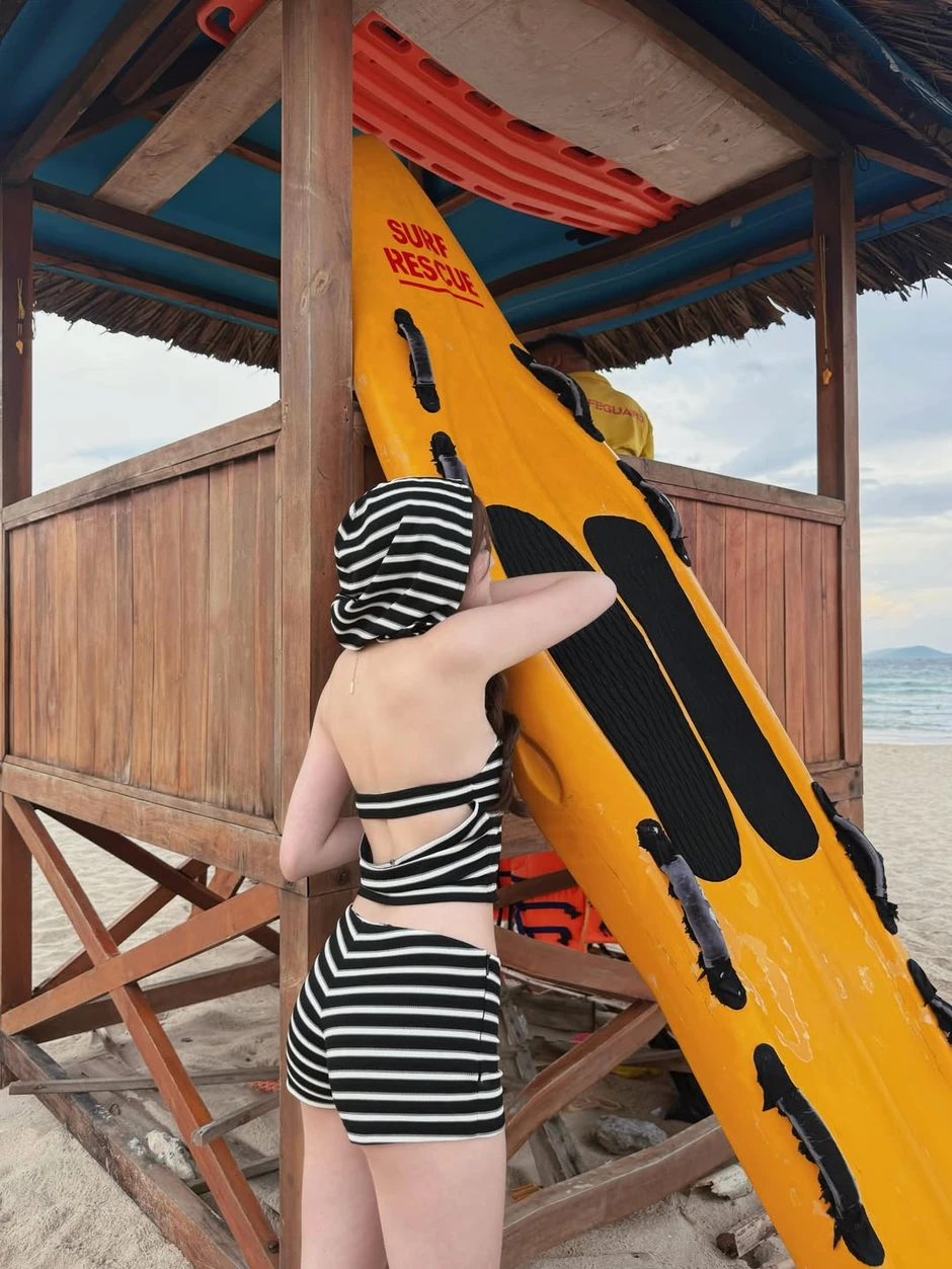 Gái đẹp Việt Nam đổ xô khoe bóng lưng