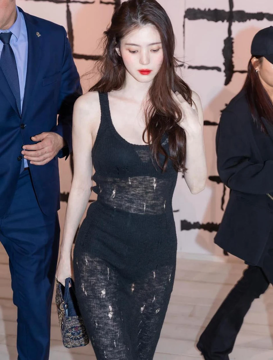 Hãy cứu Han So Hee khỏi Byeon Woo Seok! Hãy cứu Han So Hee khỏi Byeon Woo Seok!