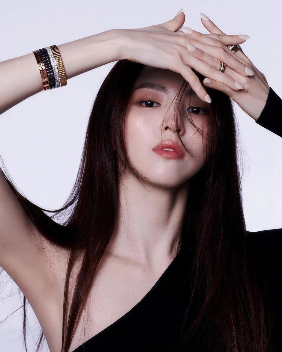Hãy cứu Han So Hee khỏi Byeon Woo Seok! Hãy cứu Han So Hee khỏi Byeon Woo Seok!