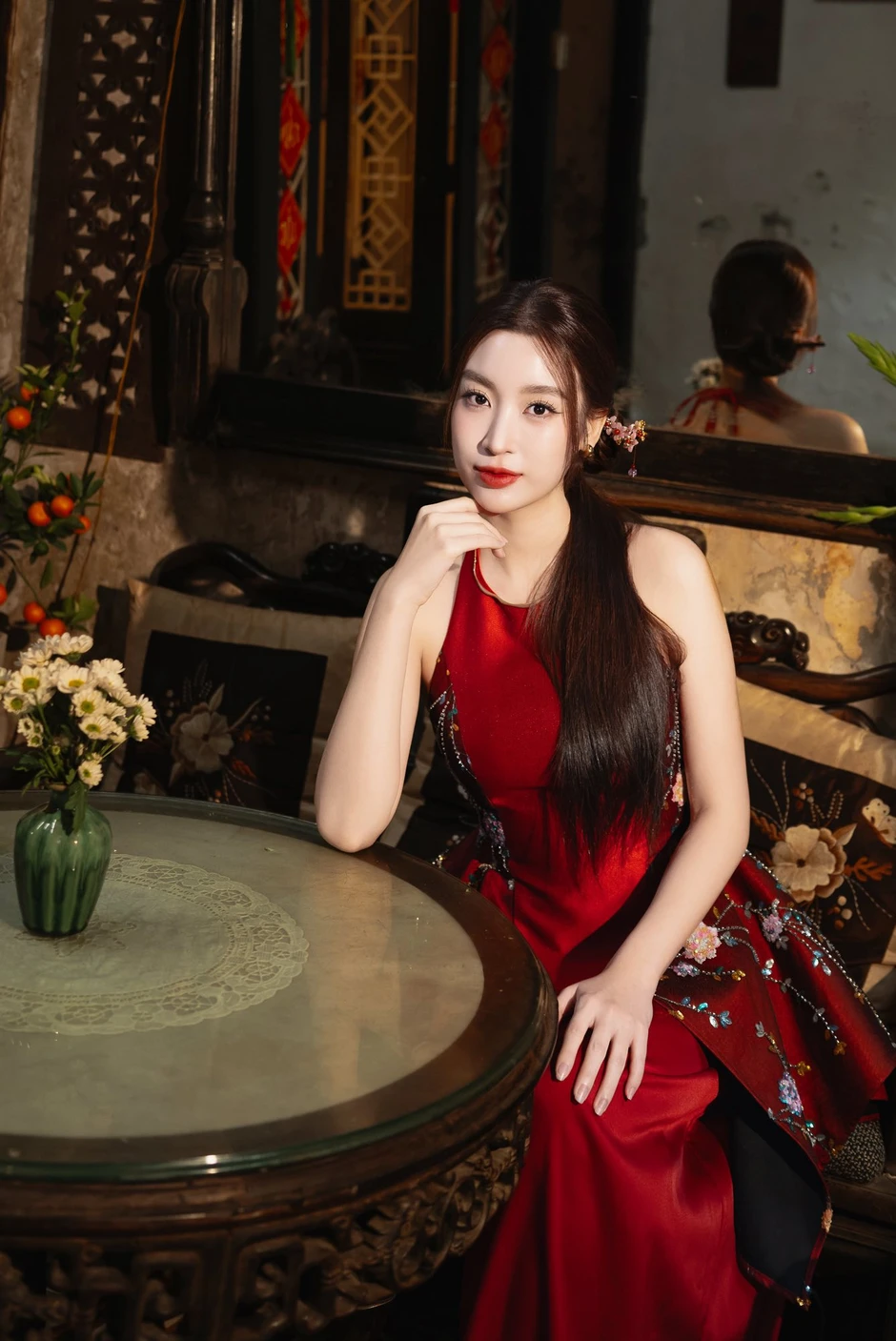 Hoa hậu Đỗ Mỹ Linh làm một việc giữa tin đồn đã sinh con thứ 2 cho chồng Chủ tịch