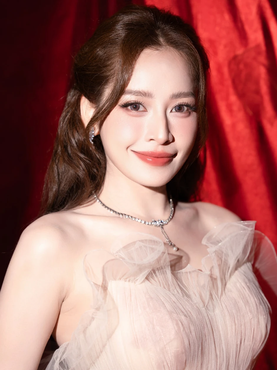Hòa Minzy và mỹ nhân đẹp nhất Việt Nam: Ai hơn ai?