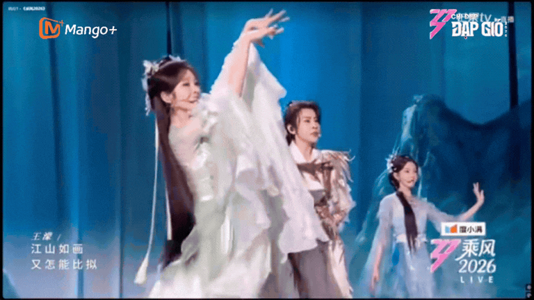 Không ai tranh được ngôi vị của mỹ nhân hát dở nhất showbiz Không ai tranh được ngôi vị của mỹ nhân hát dở nhất showbiz