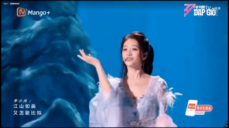Không ai tranh được ngôi vị của mỹ nhân hát dở nhất showbiz Không ai tranh được ngôi vị của mỹ nhân hát dở nhất showbiz