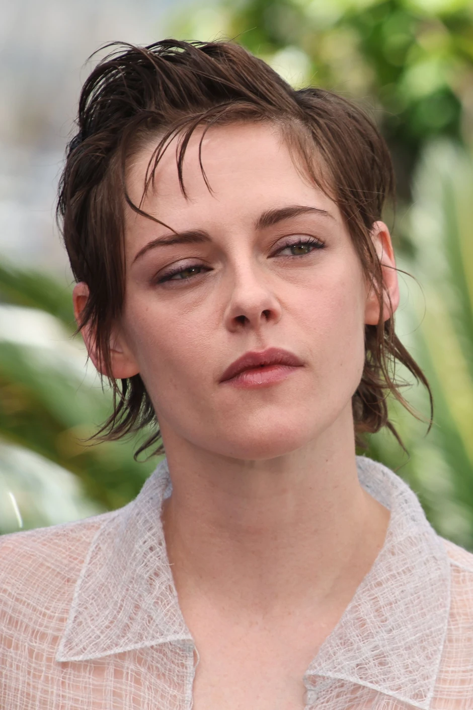 Kristen Stewart gây sốc vì ăn mặc lộ điểm nhạy cảm ở Cannes 2026 Kristen Stewart gây sốc vì ăn mặc lộ điểm nhạy cảm ở Cannes 2026