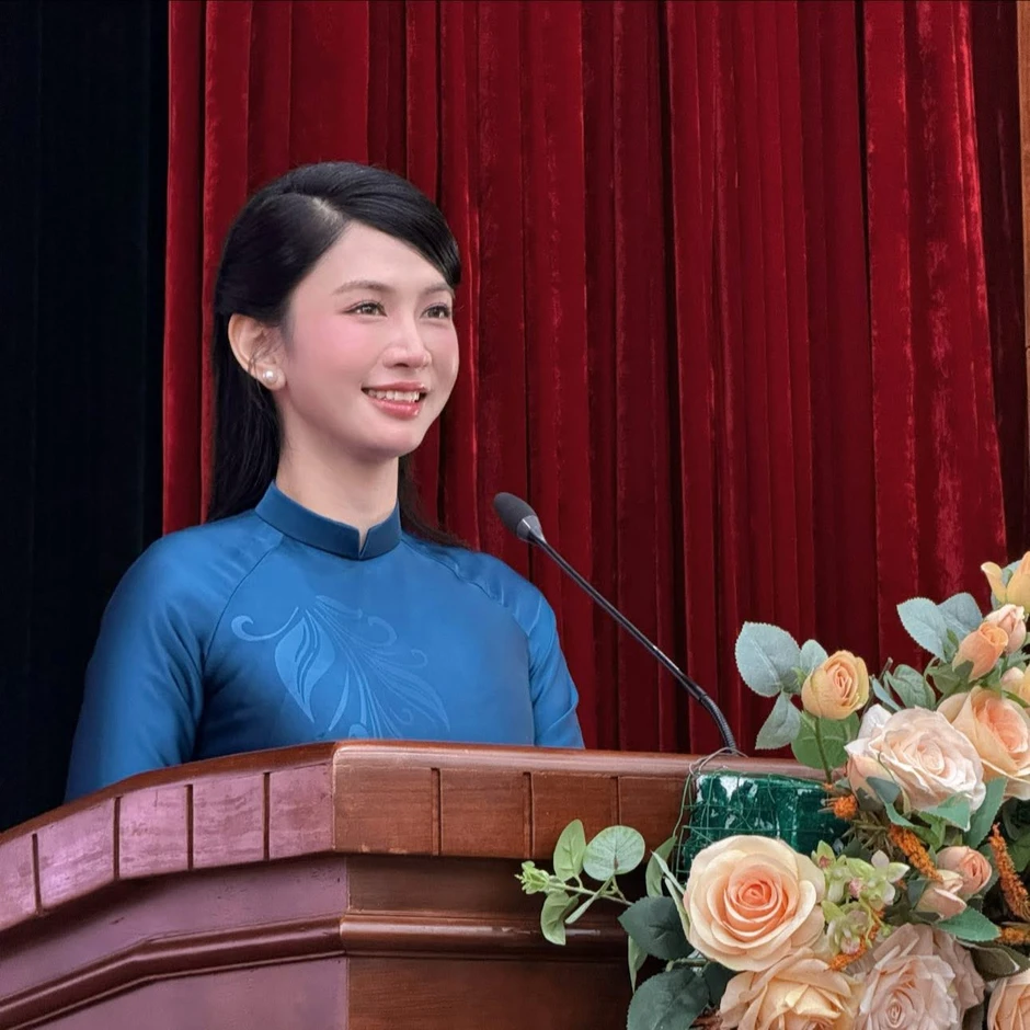 Lê Bống vướng Drama, lần này “có vẻ căng” Lê Bống vướng Drama, lần này “có vẻ căng”