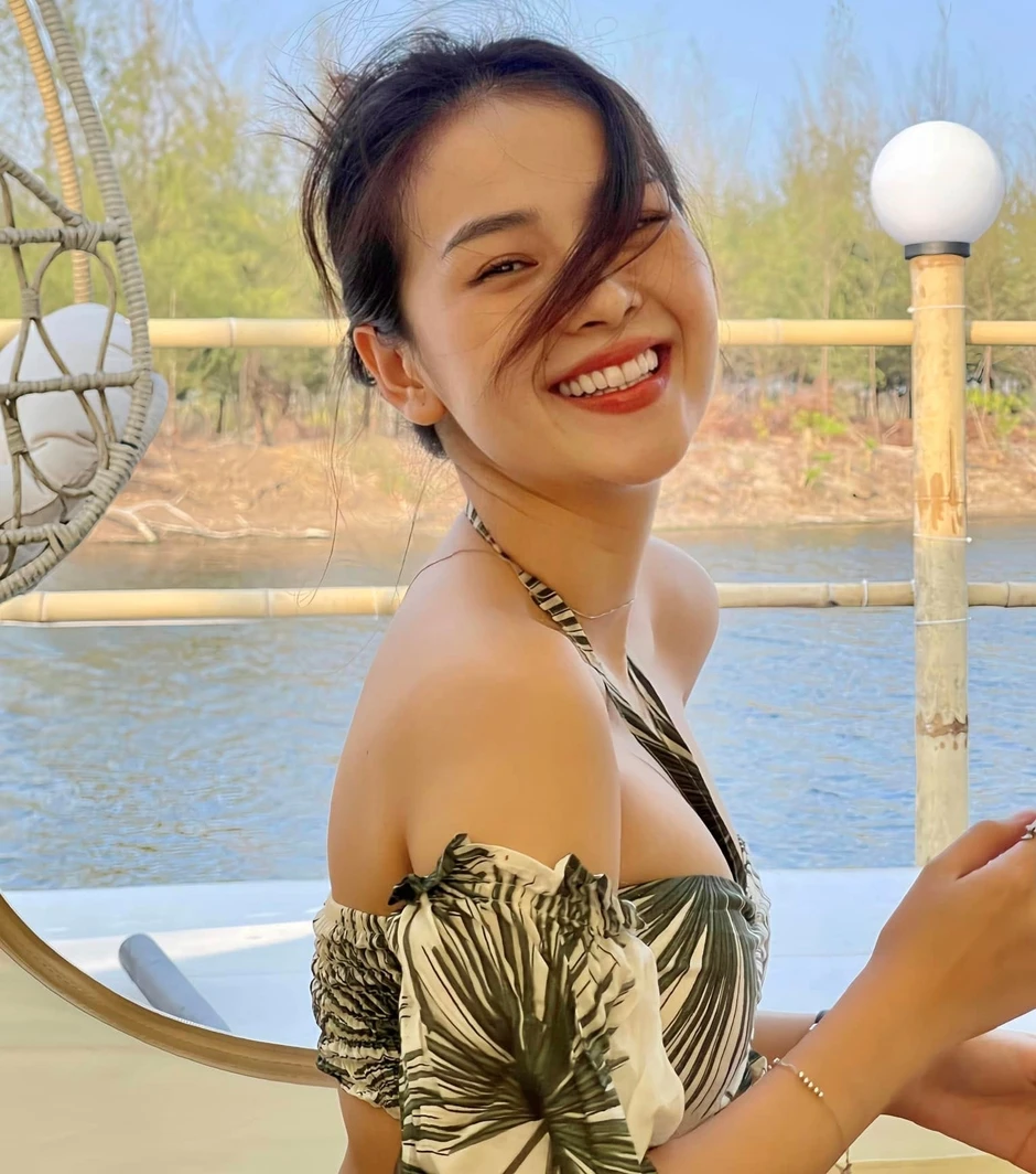 Lê Tam Triều Dâng mới 12 tuổi đã đẹp nức nở