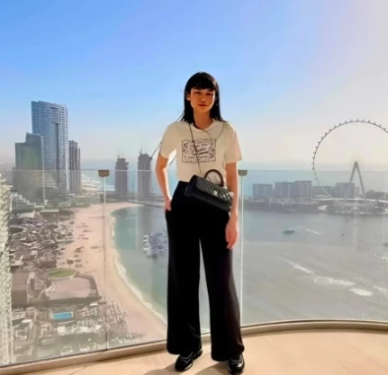 Mỹ nhân showbiz Việt 37 tuổi mua nhà 130 tỷ ở Dubai, khu người siêu giàu Mỹ nhân showbiz Việt 37 tuổi mua nhà 130 tỷ ở Dubai, khu người siêu giàu