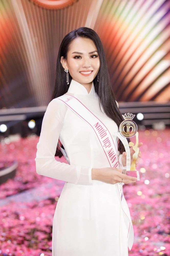 Mai Phương là nữ chính đẹp nhất cuộc chiến phim lễ 30/4