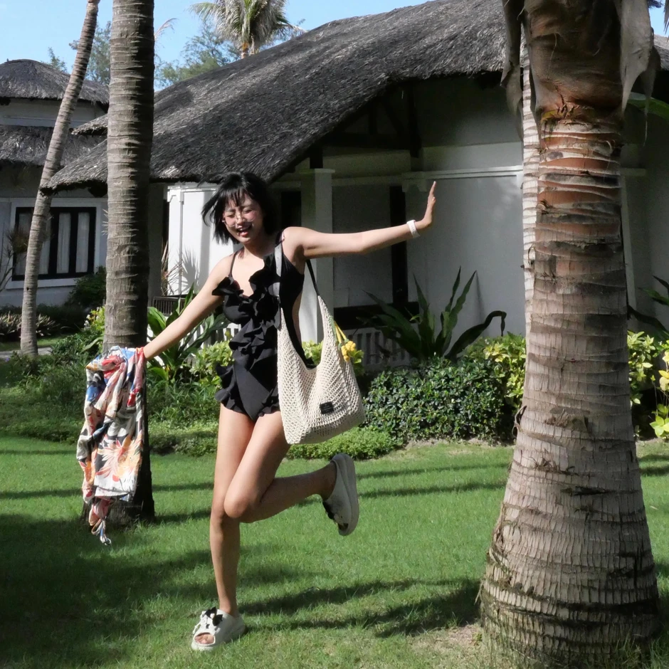 MC Minh Nghi gia nhập đường đua bikini ngày hè nhưng phải thốt lên câu "than thở" MC Minh Nghi gia nhập đường đua bikini ngày hè nhưng phải thốt lên câu "than thở"