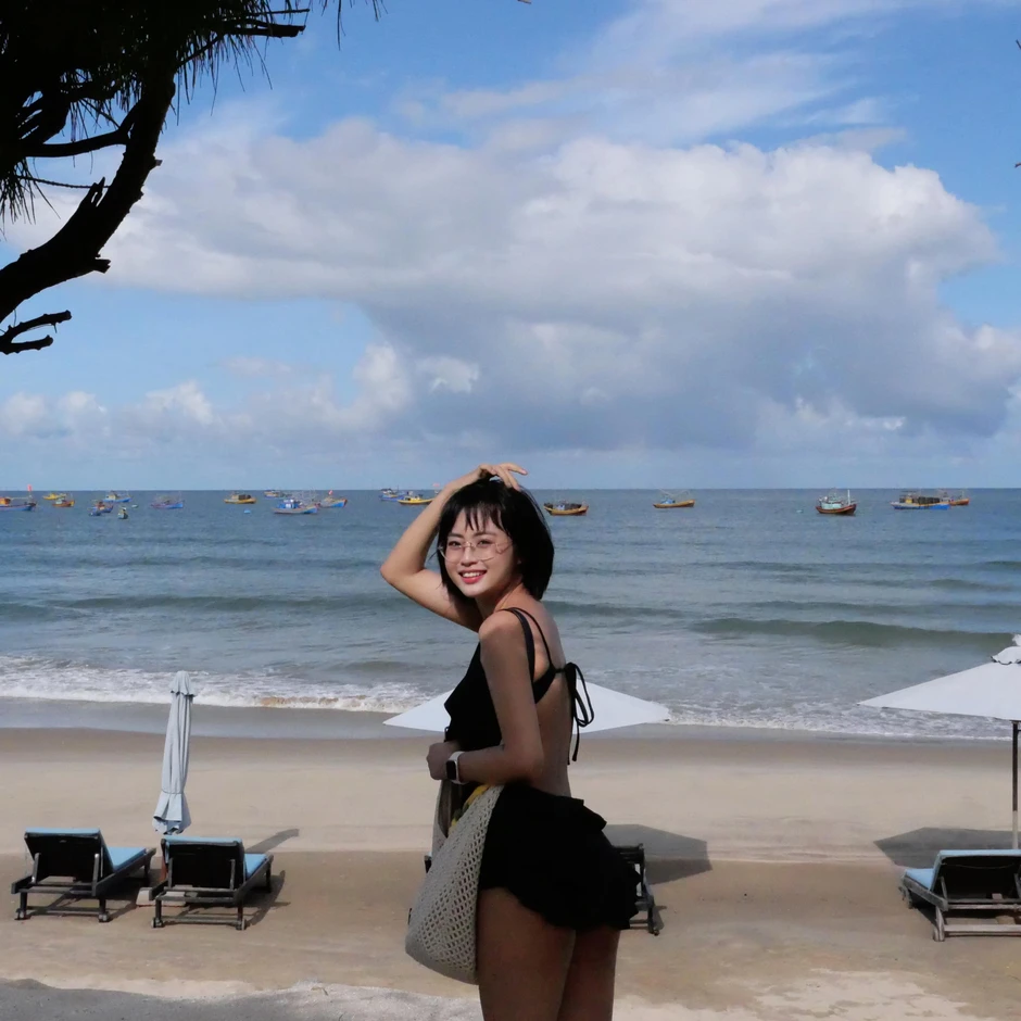 MC Minh Nghi gia nhập đường đua bikini ngày hè nhưng phải thốt lên câu "than thở" MC Minh Nghi gia nhập đường đua bikini ngày hè nhưng phải thốt lên câu "than thở"