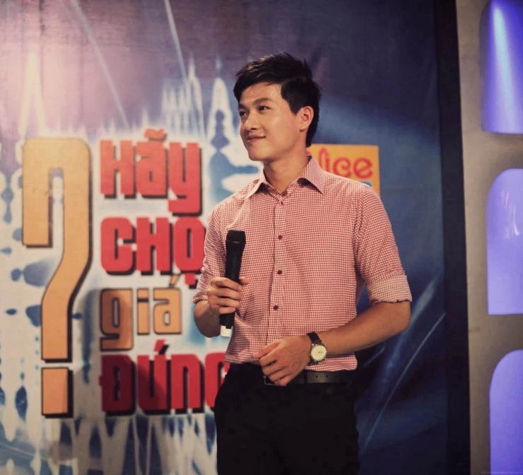 MC Trần Ngọc VTV “bày tỏ thái độ” vụ bé gái 4 tuổi bị chồng hờ của mẹ bạo hành đến tử vong