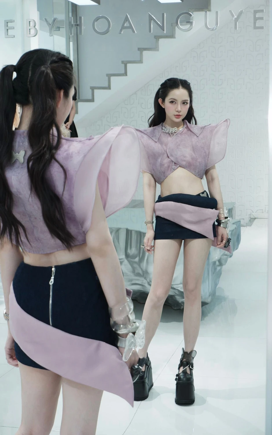 MC Tú Linh mếu máo sau một hiệp đấu Liên Quân