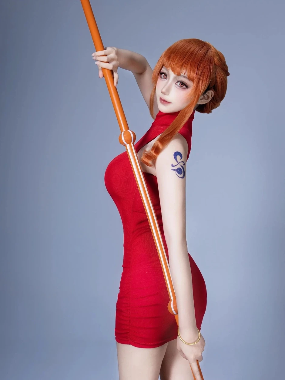 Mê mẩn loạt ảnh cosplay Nami: Khi "nàng thơ" của băng Mũ Rơm bước ra đời thực với số đo cực chuẩn