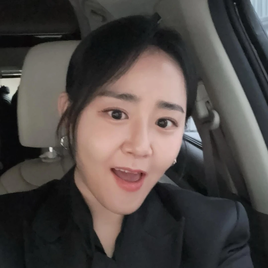 Ngoại hình không tin nổi của Moon Geun Young sau khi chiến thắng bạo bệnh Ngoại hình không tin nổi của Moon Geun Young sau khi chiến thắng bạo bệnh