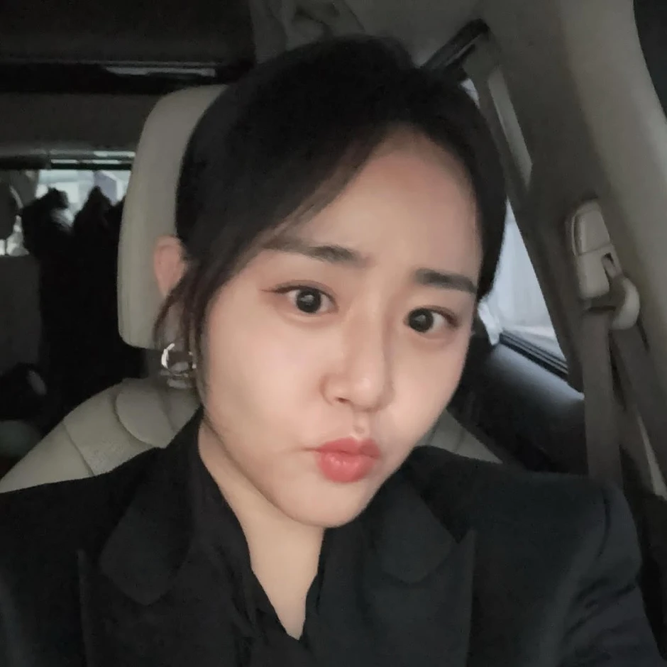 Ngoại hình không tin nổi của Moon Geun Young sau khi chiến thắng bạo bệnh Ngoại hình không tin nổi của Moon Geun Young sau khi chiến thắng bạo bệnh
