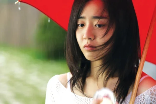 Ngoại hình không tin nổi của Moon Geun Young sau khi chiến thắng bạo bệnh Ngoại hình không tin nổi của Moon Geun Young sau khi chiến thắng bạo bệnh