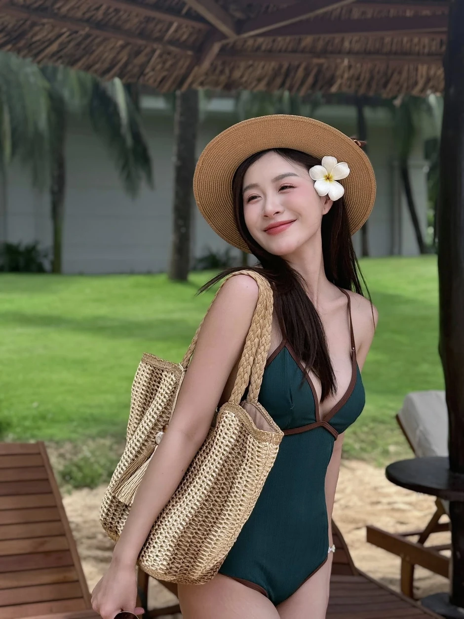 Nhan sắc thật của Trang Emma