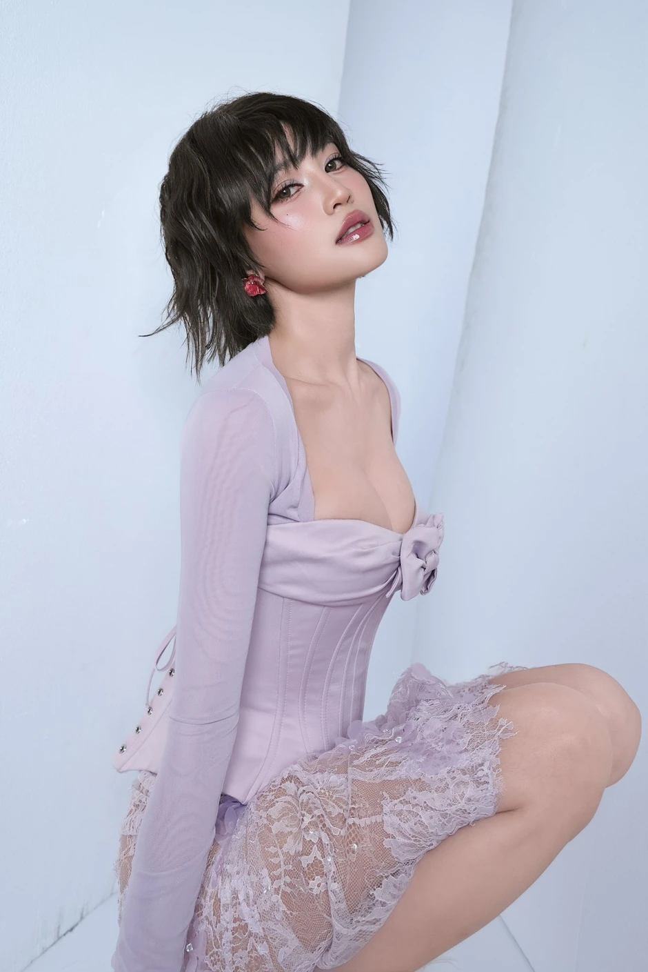 Ninh Dương Lan Ngọc không cho Trâm Anh đặt tay lên bụng