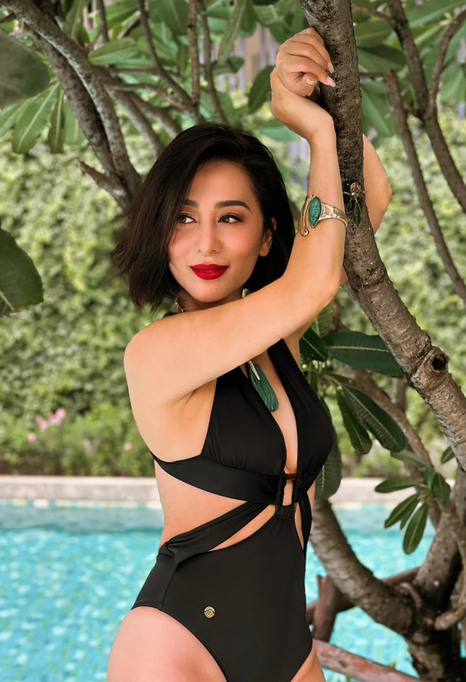 Nữ nghệ sĩ U65 yêu lại chồng cũ kém 5 tuổi: Say đắm nhau, sống chung nhà, nhưng ngủ riêng