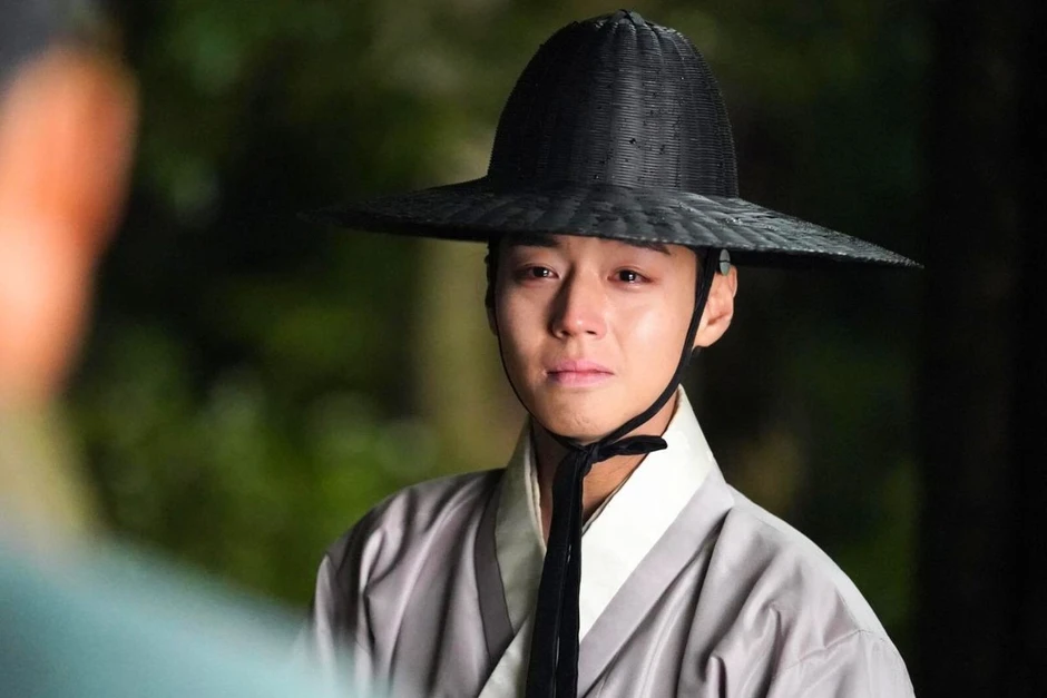 Park Ji Hoon chưa đến Việt Nam đã gây sốt