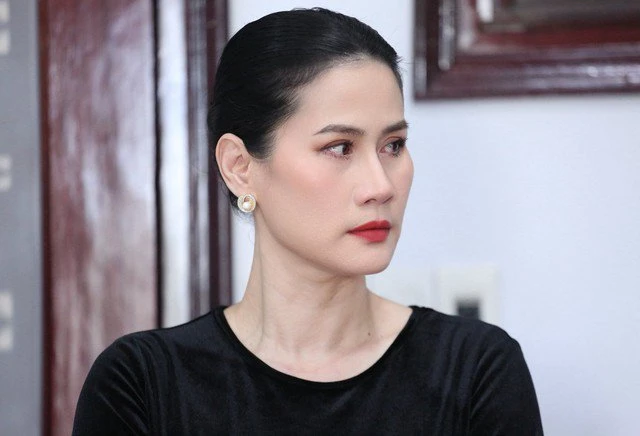 Phản ứng của nữ diễn viên là mẹ đơn thân, ở tuổi trung niên bị yêu cầu test ma túy