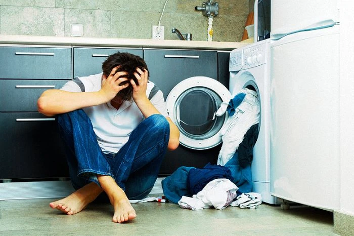 Phát hiện gia đình 2 người dùng 400m3 nước/năm, hàng xóm báo cảnh sát, vạch trần sự thật không ai ngờ