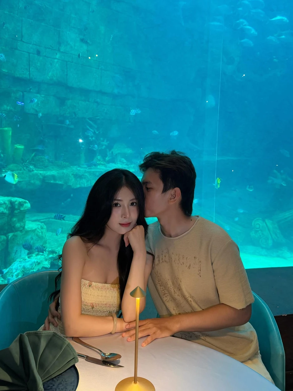 Quỳnh Alee lên tiếng về chuyện tình với Cá Quỳnh Alee lên tiếng về chuyện tình với Cá