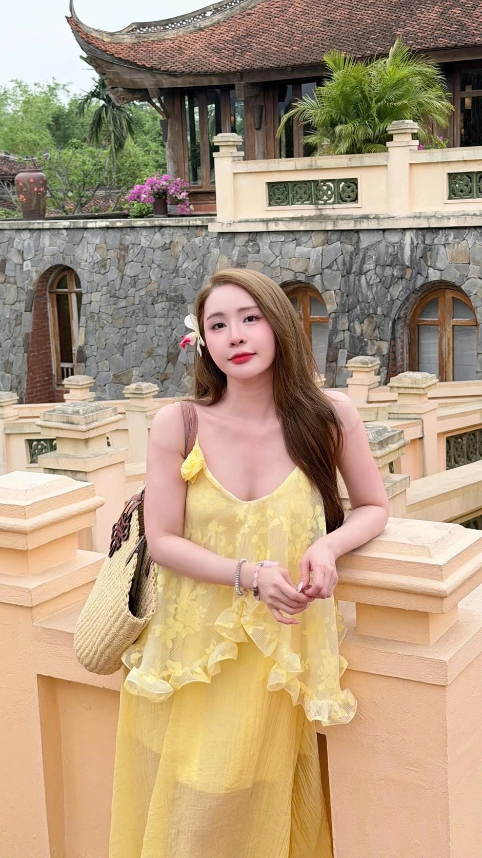 Quỳnh Nga nói thẳng khi bị chê dùng app quá đà, mặt lạ không thể nhận ra Quỳnh Nga nói thẳng khi bị chê dùng app quá đà, mặt lạ không thể nhận ra