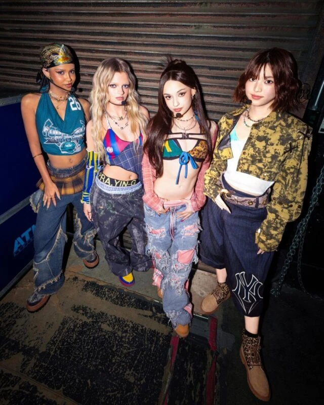 Rộ tin nữ idol thế hệ mới bỏ học từ lớp 2 khiến fan sốc ngã ngửa Rộ tin nữ idol thế hệ mới bỏ học từ lớp 2 khiến fan sốc ngã ngửa