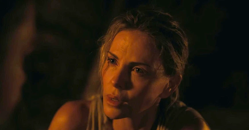 The Odyssey gây tranh cãi về Anne Hathaway và Helen of Troy