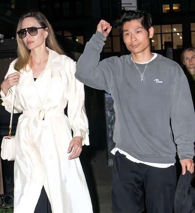Thực hư tin Pax Thiên - con trai nuôi gốc Việt của Angelina Jolie vừa đột ngột qua đời Thực hư tin Pax Thiên - con trai nuôi gốc Việt của Angelina Jolie vừa đột ngột qua đời
