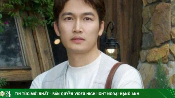 “Nam thần màn ảnh” Đình Tú tiết lộ tình tiết gây “sốc” khi đóng cảnh yêu đương với đàn chị kenhtingame com thumb nam than man anh dinh tu tiet lo tinh tiet gay soc khi dong canh yeu duong voi dan chi 40731778612924654 940w