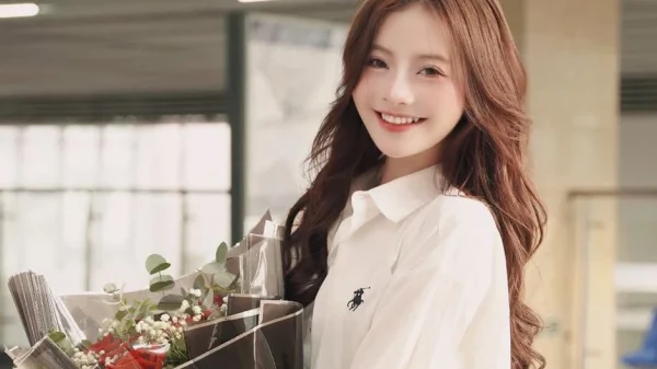 "Liều thuốc" ngọt ngào nhất hôm nay, nữ dược sĩ gây thương nhớ với nụ cười tỏa nắng kenhtingame com thumb quot lieu thuoc quot ngot ngao nhat hom nay nu duoc si gay thuong nho voi nu cuoi toa nang 89111777718116021 940w
