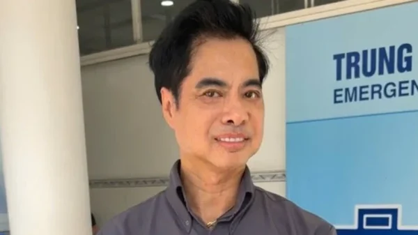 "Ông hoàng nhạc sến" nhảy múa ngay tại Bệnh viện Nhân dân Gia Định khi nhận kết quả kiểm tra ma túy kenhtingame com thumb quot ong hoang nhac sen quot nhay mua ngay tai benh vien nhan dan gia dinh khi nhan ket qua kiem tra ma tuy 71a01779492374894 940w