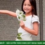 Ảnh sao 24/5: Lisa nhà Hồ Ngọc Hà được khen ra dáng người mẫu nhí kenhtingame com thumb anh sao 24 5 lisa nha ho ngoc ha duoc khen ra dang nguoi mau nhi 49631779611754954 940w