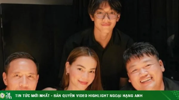 Ảnh sao 25/5: Subeo ra dáng hot boy khi đi ăn cùng Hồ Ngọc Hà kenhtingame com thumb anh sao 25 5 subeo ra dang hot boy khi di an cung ho ngoc ha b3401779702294505 940w