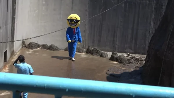 Bất chấp nguy hiểm để "câu view": Hai du khách Mỹ bị bắt giữ vì đột nhập chuồng khỉ nổi tiếng tại Nhật Bản kenhtingame com thumb bat chap nguy hiem de quot cau view quot hai du khach m bi bat giu vi dot nhap chuong khi noi tieng tai nhat ban fd611779638874637 940w