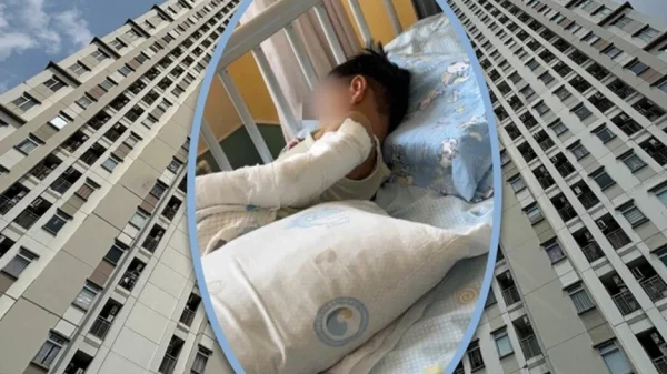 Bé trai 4 tuổi ngã từ tầng 11 chung cư xuống đất vì ngóng bố mẹ về nhà kenhtingame com thumb be trai 4 tuoi nga tu tang 11 chung cu xuong dat vi ngong bo me ve nha 9d6e1778427443528 940w