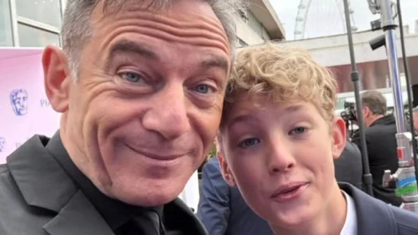 Dàn Sao “Harry Potter” Mới Gây Sốt Khi Draco Malfoy Thế Hệ Mới Hội Ngộ Jason Isaacs kenhtingame com thumb dan sao harry potter moi gay sot khi draco malfoy the he moi hoi ngo jason isaacs 91ec1778619041002 940w