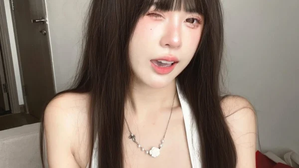 Đang yên đang lành bị chê giả trân, Una Tố Uyên tung câu chốt quét sạch anti kenhtingame com thumb dang yen dang lanh bi che gia tran una to uyen tung cau chot quet sach anti 5ef91779622678164 940w